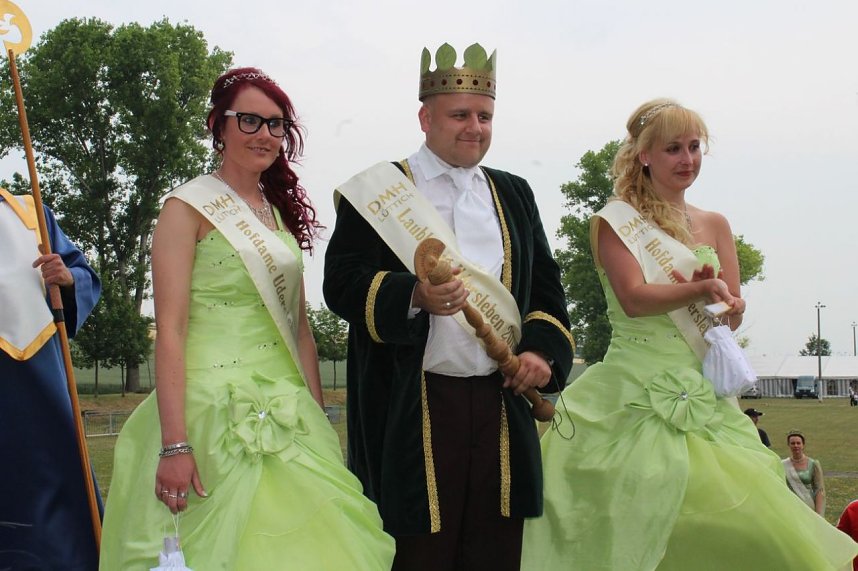 Laubk&ouml;nig gekr&ouml;nt