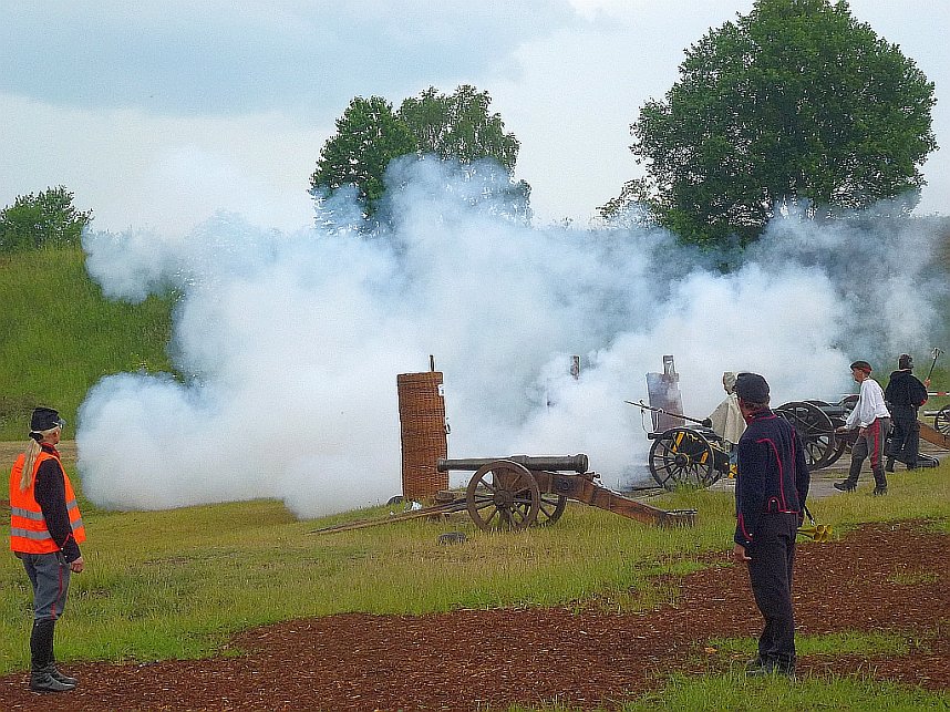 Appell mit Kanonenweihe