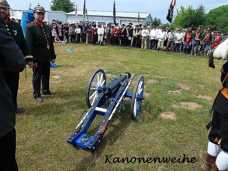 Appell mit Kanonenweihe
