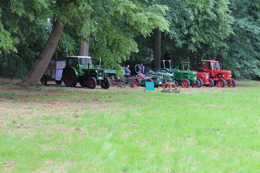 Fest zu 250 Jahre Park Bendeleben