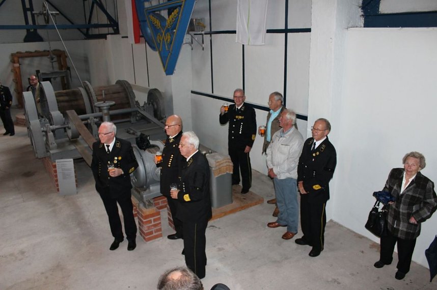 Bergleute feiern auch im Regen