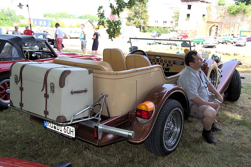 Oldtimer im Schlosspark