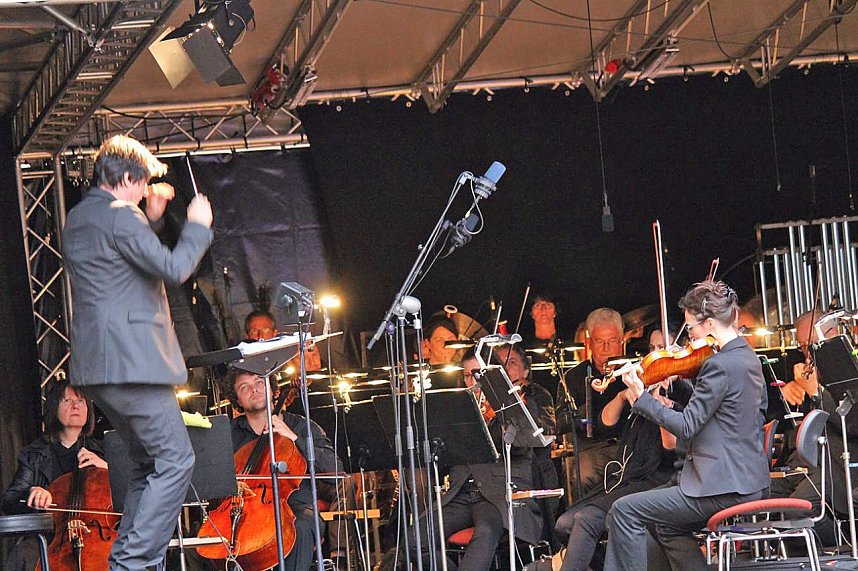 Es ging auch ohne den Beleuchterturm