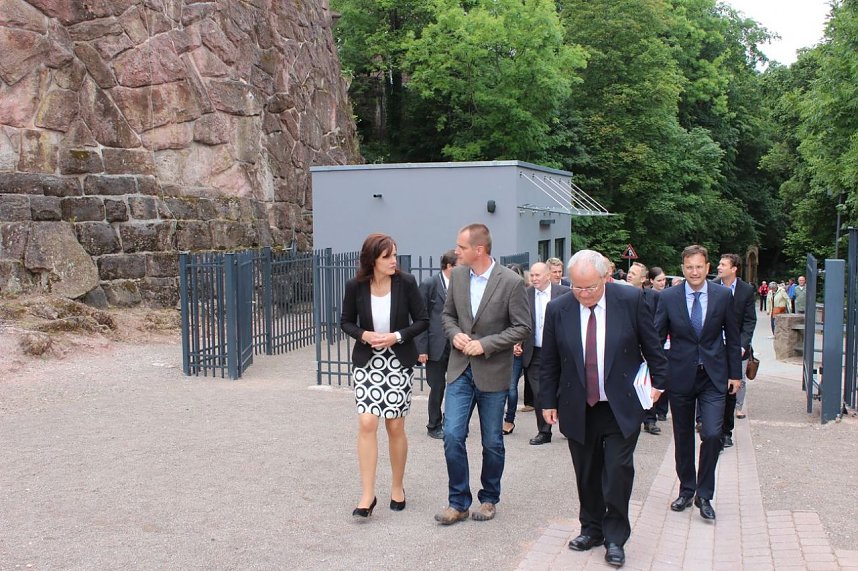 Schicker Eingangsbereich am Kyffh&auml;userdenkmal