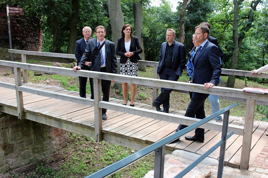 Schicker Eingangsbereich am Kyffh&auml;userdenkmal