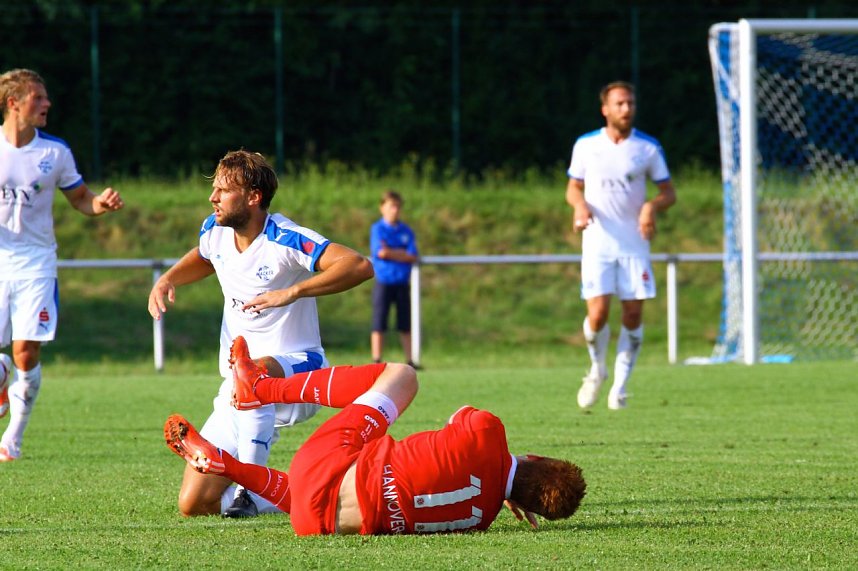 2:1 gewinnt Wacker Nordhausen gegen Hannover 96 (U23)