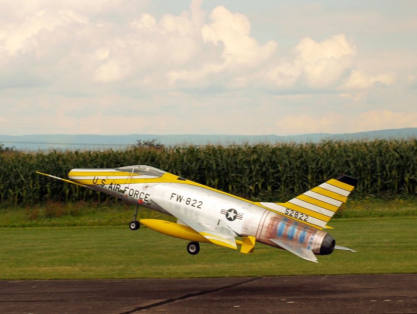 Modelle steigen in den Himmel