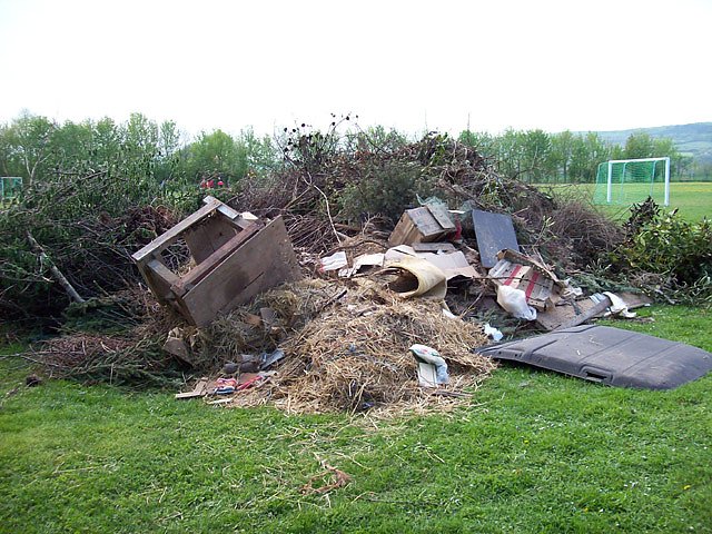 Auf dem Sportplatz Gorsleben