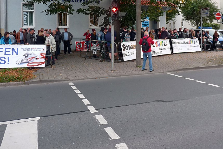 Demonstration und Gegendemonstration (2)