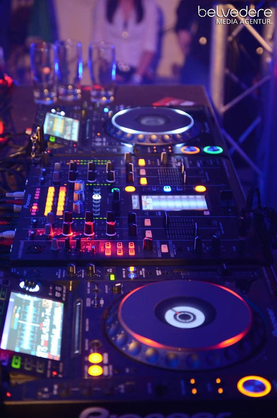 Club-Nacht er&ouml;ffnete Kirmes in Bielen