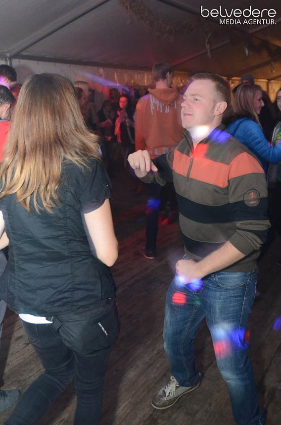 Club-Nacht er&ouml;ffnete Kirmes in Bielen