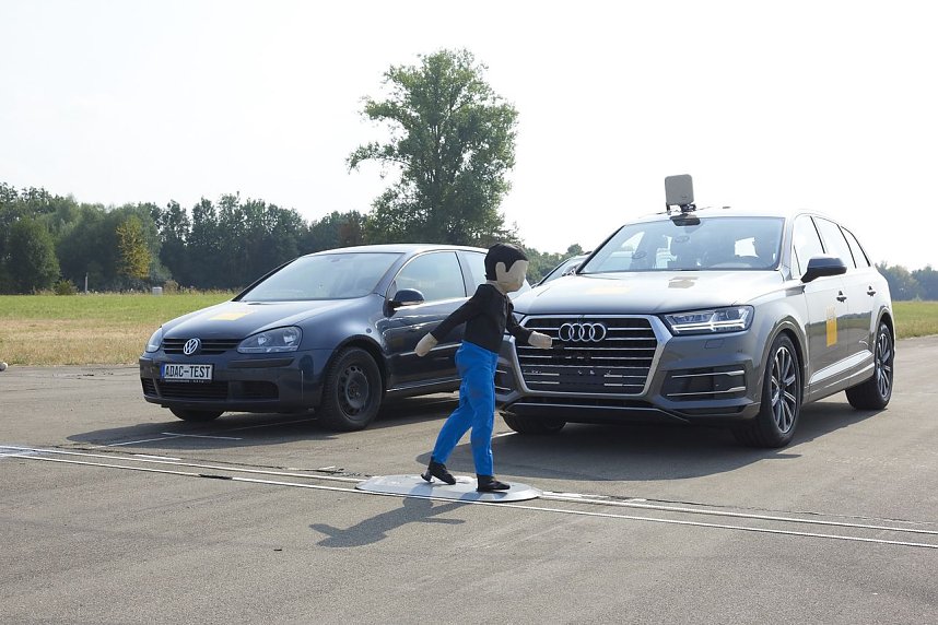 Achtung Fu&szlig;g&auml;nger: Notbremsassistenten k&ouml;nnen Unfallfolgen deutlich senken