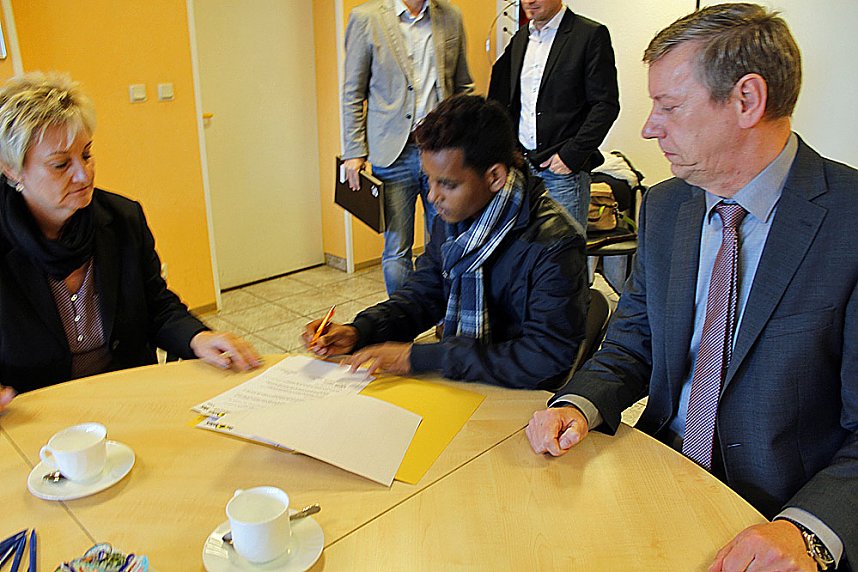 Brot und Lohn ist die beste Integration