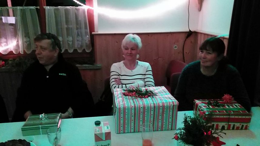 Weihnachtsfeier auf dem Hundeplatz...