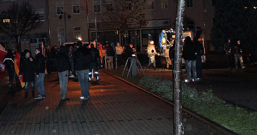 Demonstration und Gegendemonstration (1)