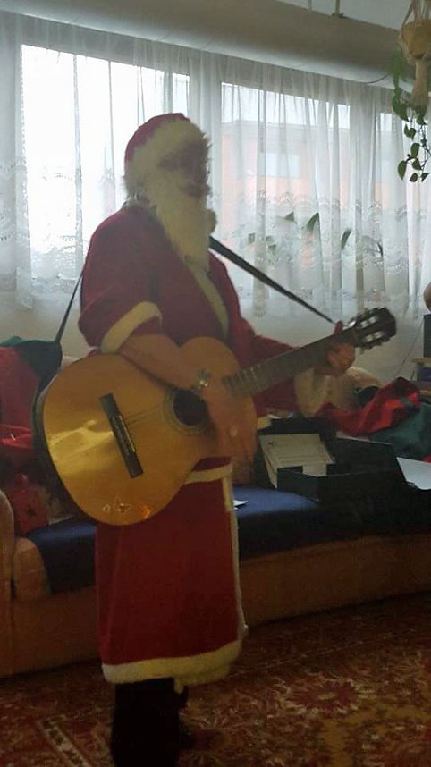 Mit "Bebraer Singv&ouml;geln" gefeiert