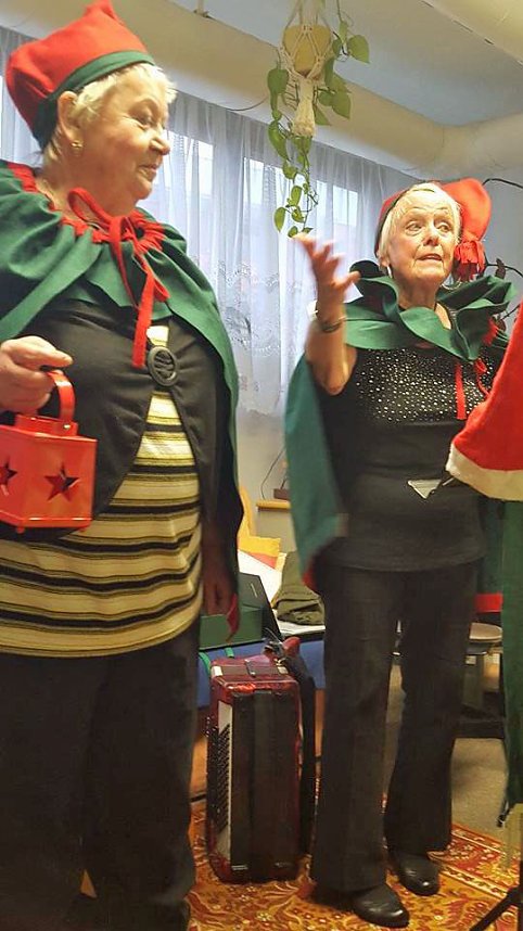 Mit "Bebraer Singv&ouml;geln" gefeiert