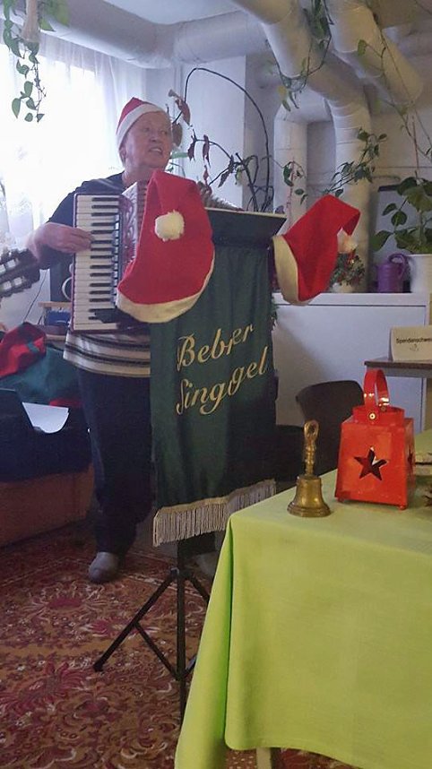 Mit "Bebraer Singv&ouml;geln" gefeiert