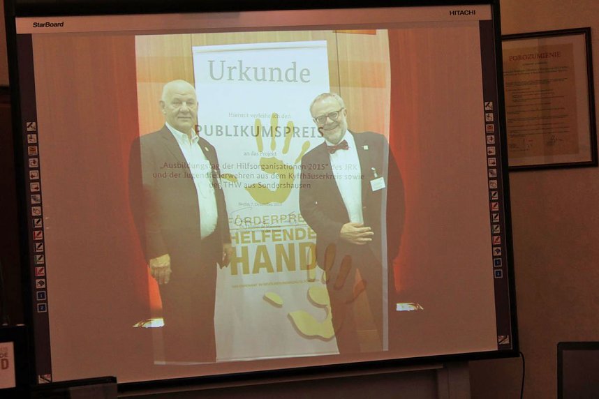 Coole Sache � Aktion helfende Hand