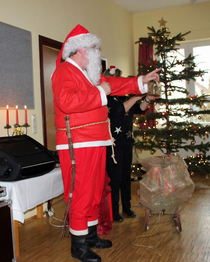 Stimmungsvoll Weihnacht gefeiert