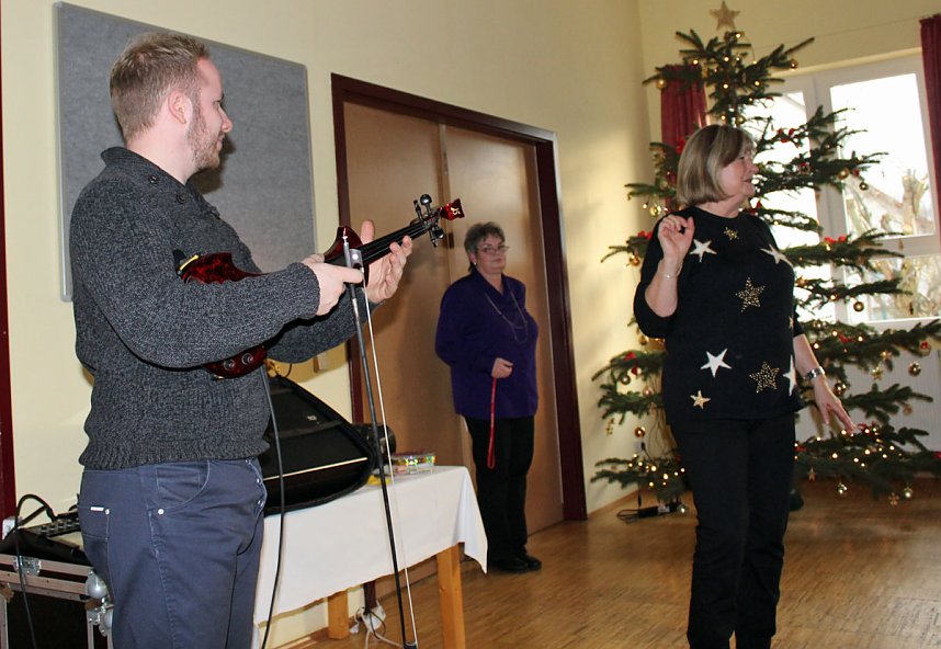 Stimmungsvoll Weihnacht gefeiert