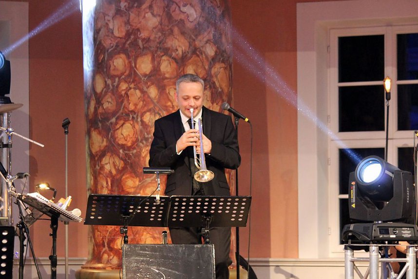 Mit tollem Swing in die Weihnachtszeit