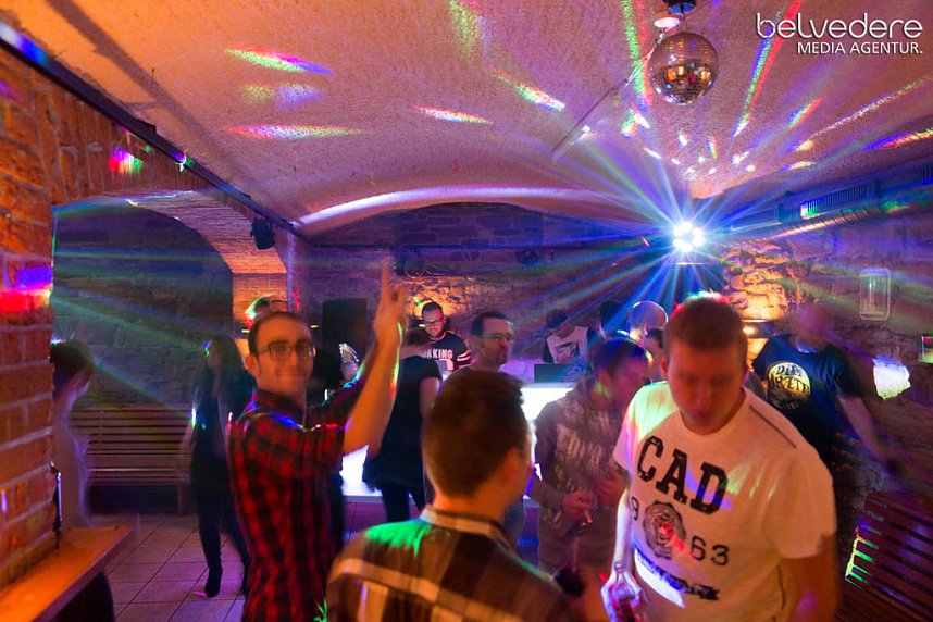 Party im Jugendclubhaus in Nordhausen - der Samstag