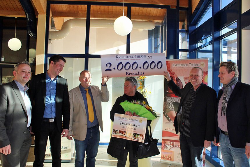 2 Millionste Besucher in der Kyffh&auml;user-Therme begr&uuml;&szlig;t!