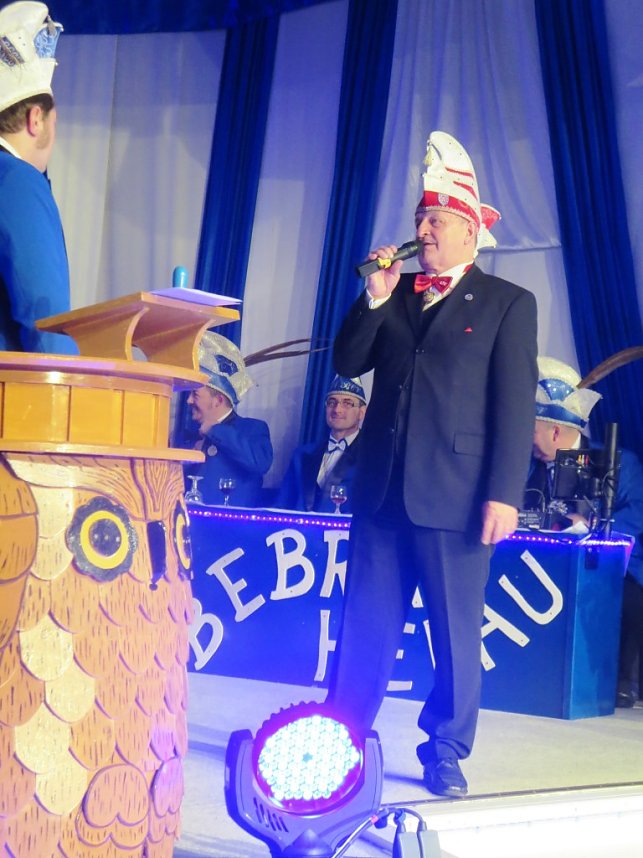 Narrenvolk feiert in Bebra