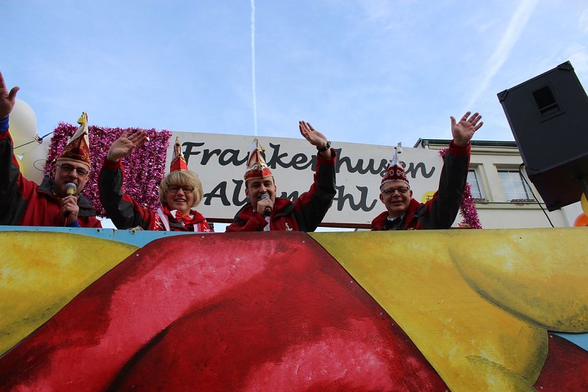 Gut besuchter Rosensonntagsumzug