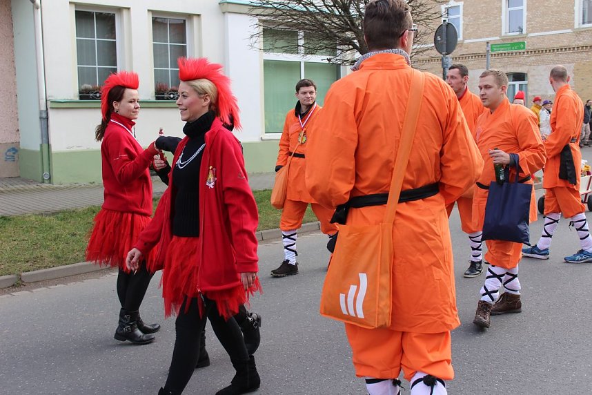 Gut besuchter Rosensonntagsumzug