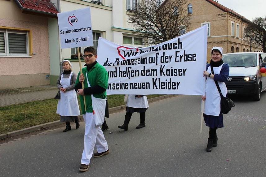 Gut besuchter Rosensonntagsumzug