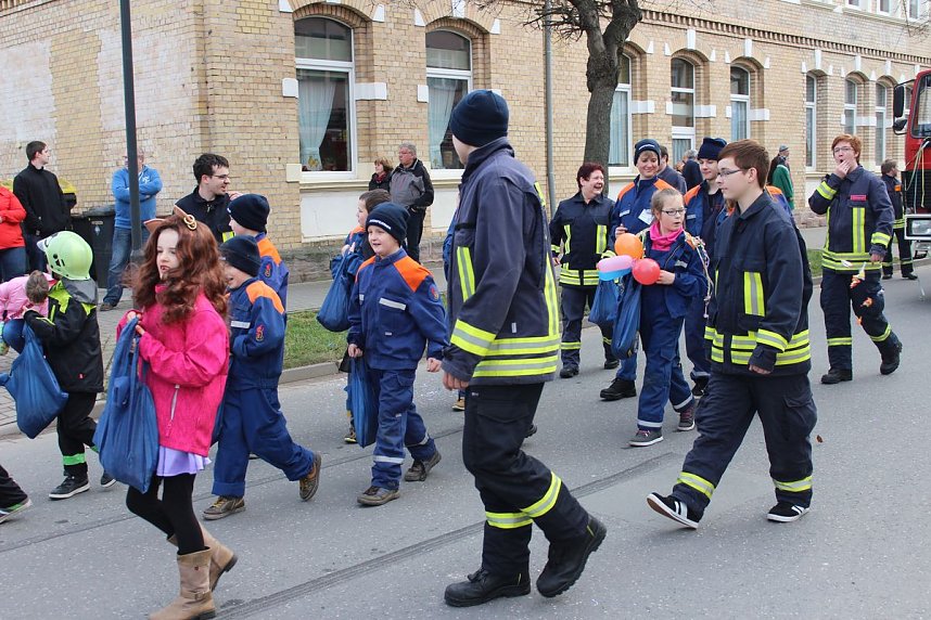 Gut besuchter Rosensonntagsumzug