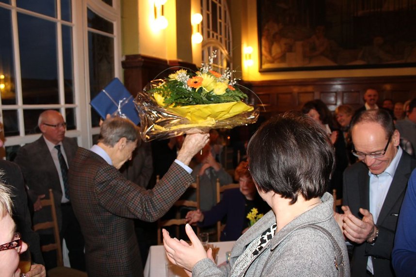 Erste Seiten des Goldenen Buches