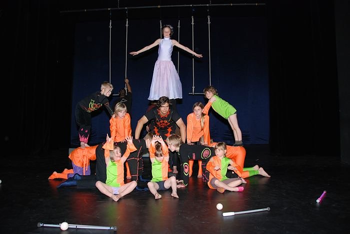 Lichterschein und Dunkelmumps im Theater