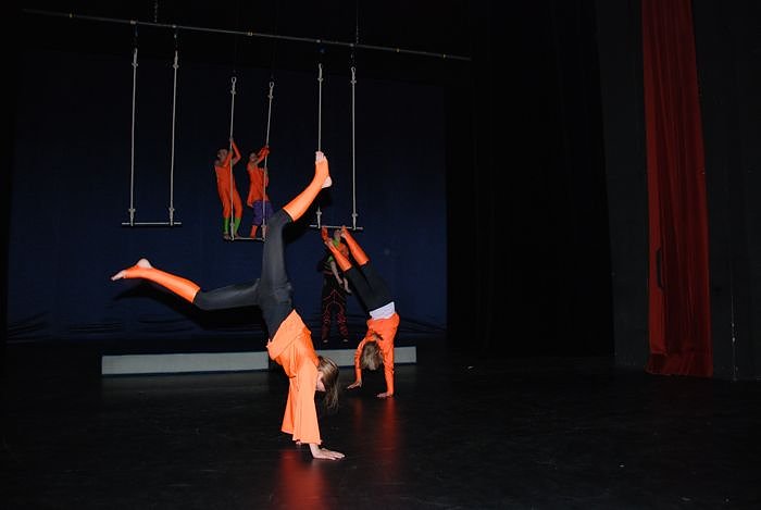 Lichterschein und Dunkelmumps im Theater