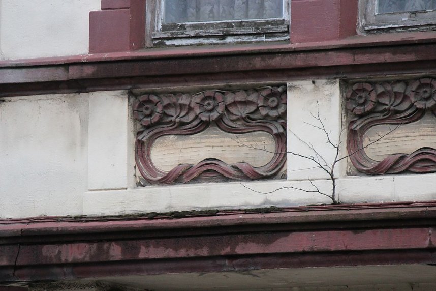 Sanieren, abrei&szlig;en oder einst&uuml;rzen lassen?