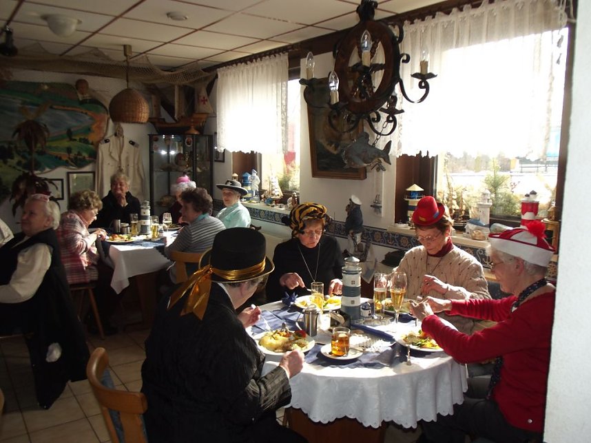 Beim singenden Fischkoch in Vehra