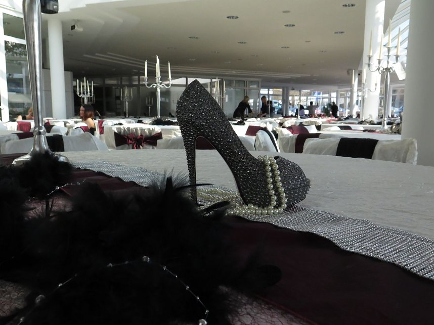 Von Autohaus zum Ballhaus