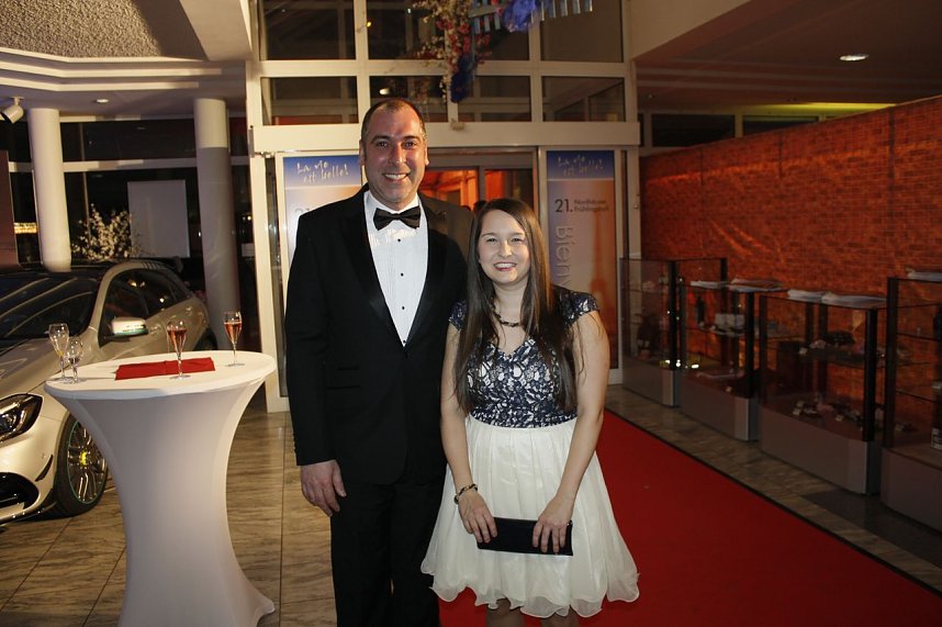 21. Fr&uuml;hlingsball im Autohaus Peter