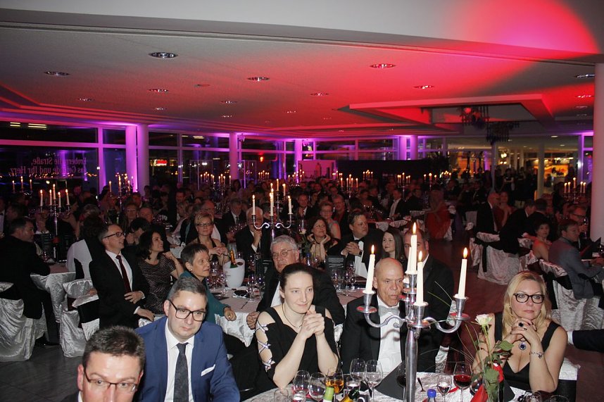 21. Fr&uuml;hlingsball im Autohaus Peter