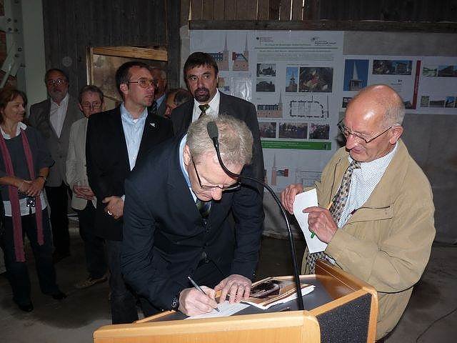 Grundsteinlegung Cruciskirche