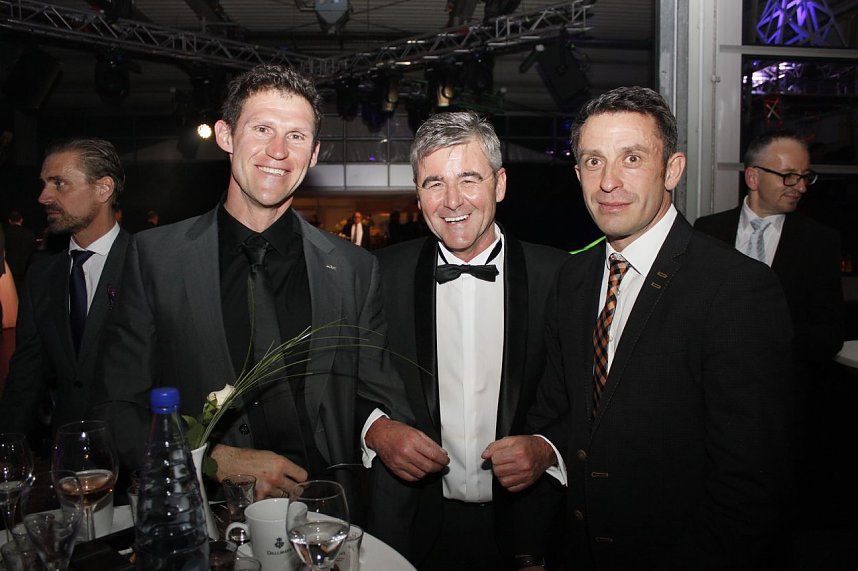 21. Fr&uuml;hlingsball im Autohaus Peter