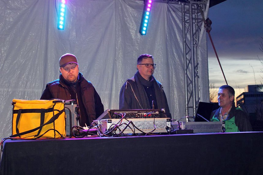 Ein Feuer ist nicht genug