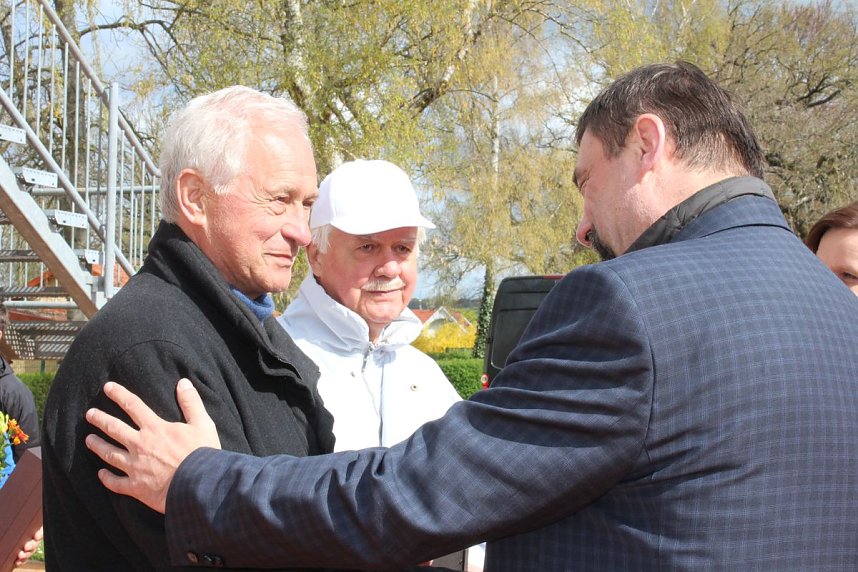 Tennis: Saisonstart beinahe in Wei&szlig;