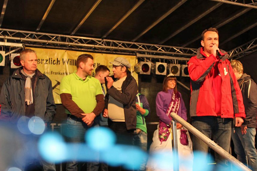 Maibaumk&ouml;nig im Stechen ermittelt