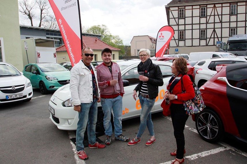Peter-Flotte vor dem Schwan