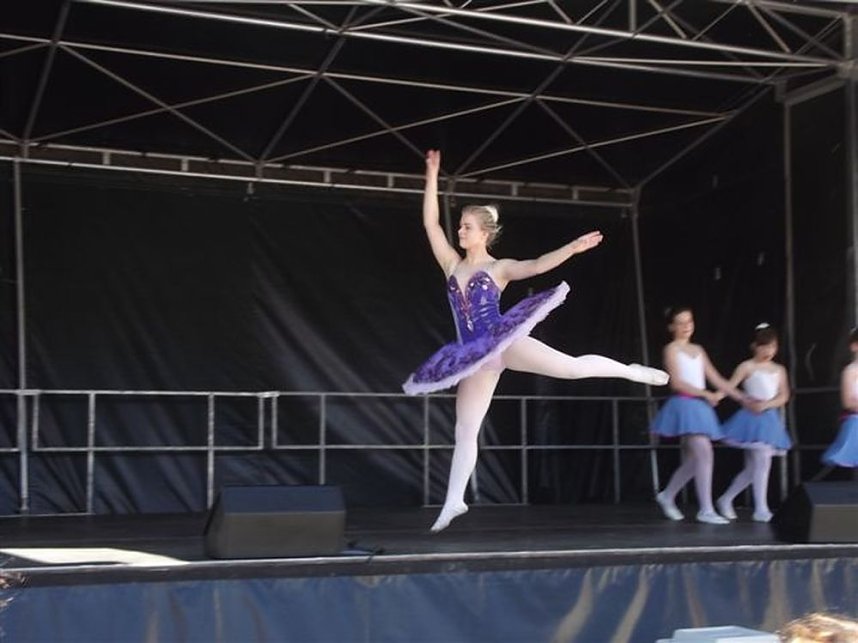 Autofr&uuml;hling in Sondershausen mit dem Tanzstudio Radeva