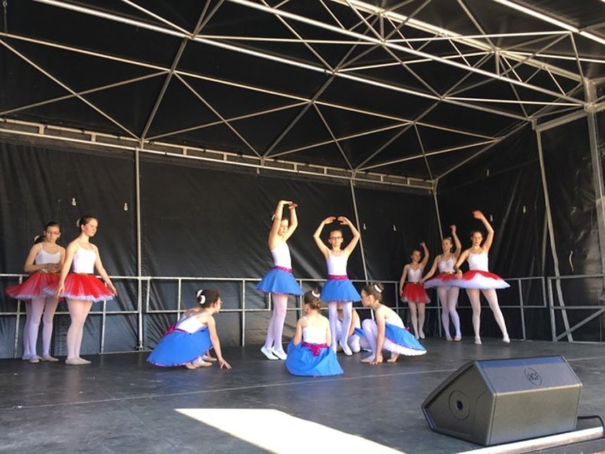 Autofr&uuml;hling in Sondershausen mit dem Tanzstudio Radeva