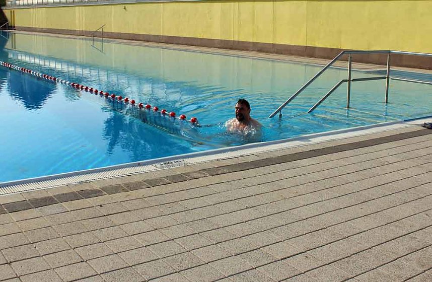 Nach Reparatur Freibadsaison gestartet